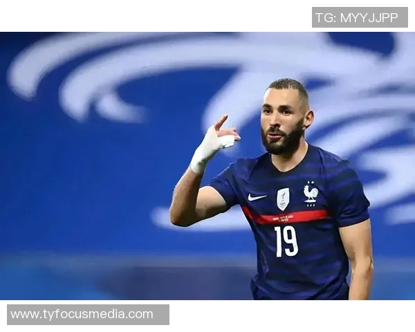 足球明星英雄出场精彩瞬间汇总视频集锦尽享激情与荣耀 足球明星英雄出场精彩瞬间汇总视频集锦尽享激情与荣耀