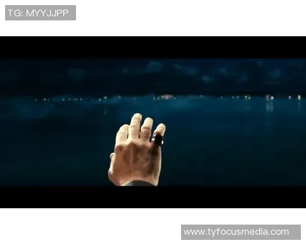 追逐梦想的绿茵传奇最值得关注的足球明星推荐与分析