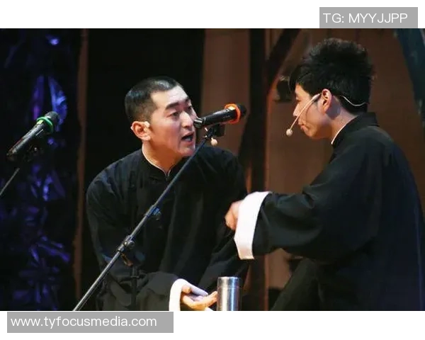 曲艺界幽默调侃足球明星的精彩瞬间与趣味故事分享