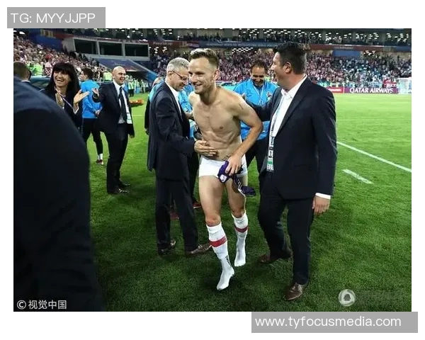 世界杯足球明星的裤子背后的故事与时尚潮流解析